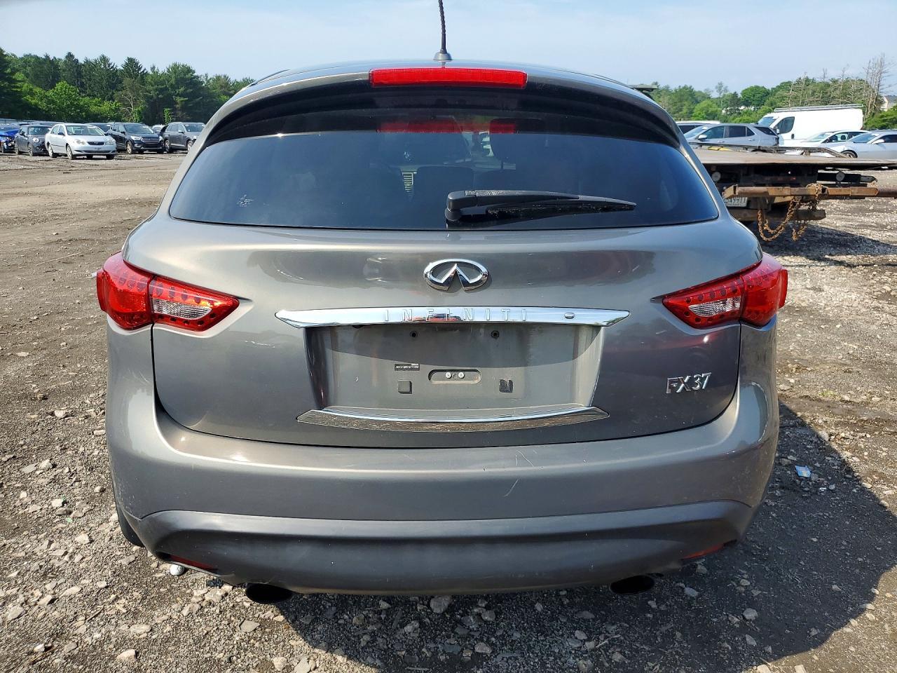 2013 INFINITI FX37