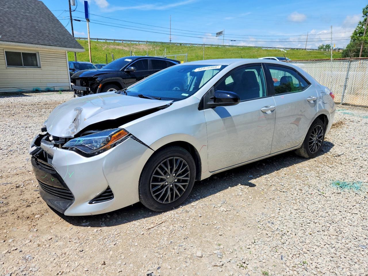 2019 TOYOTA COROLLA