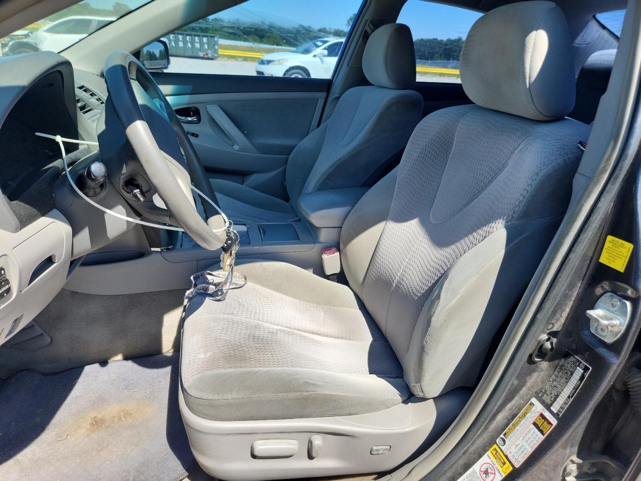 2011 TOYOTA CAMRY