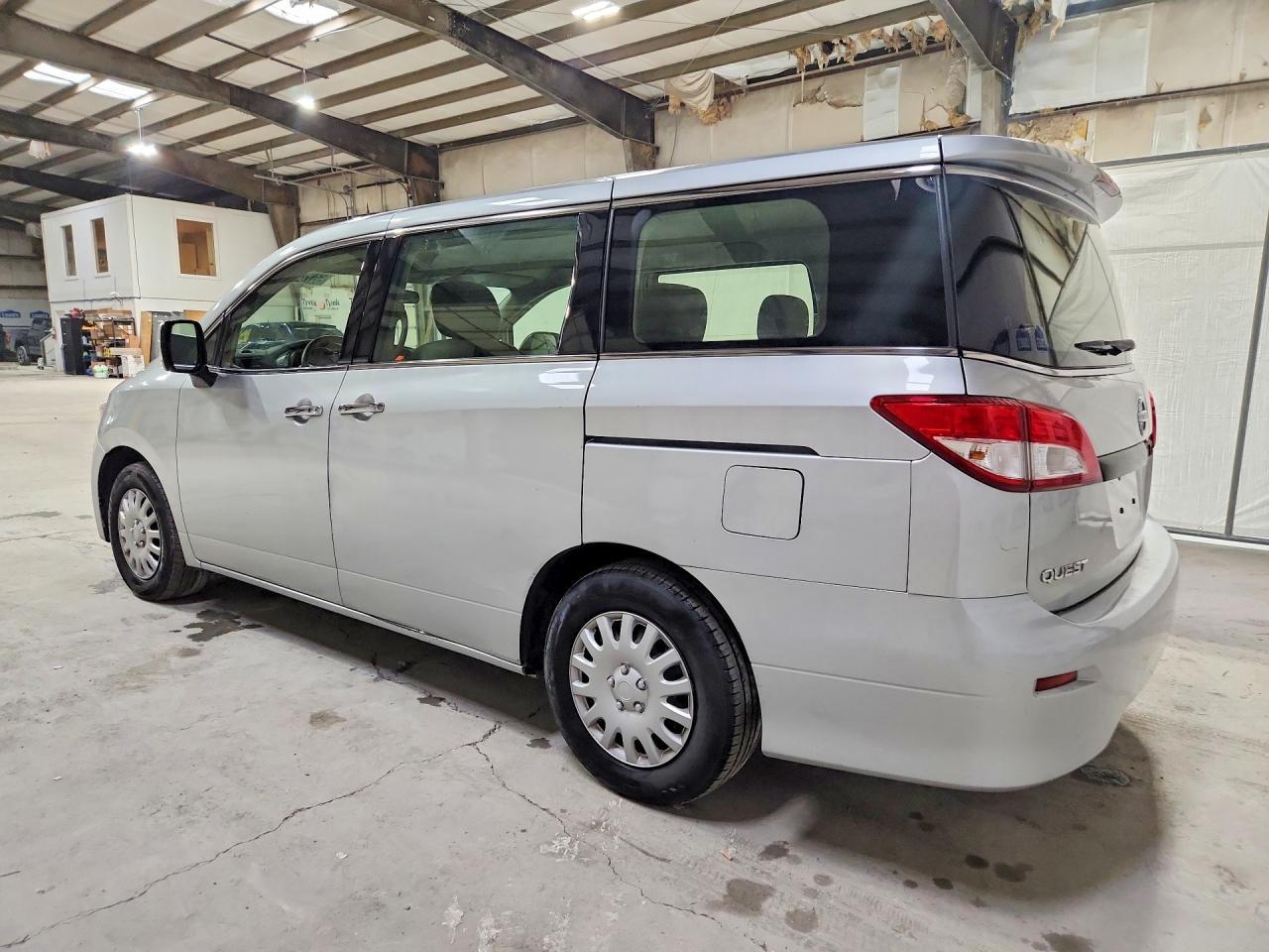 2016 NISSAN Quest