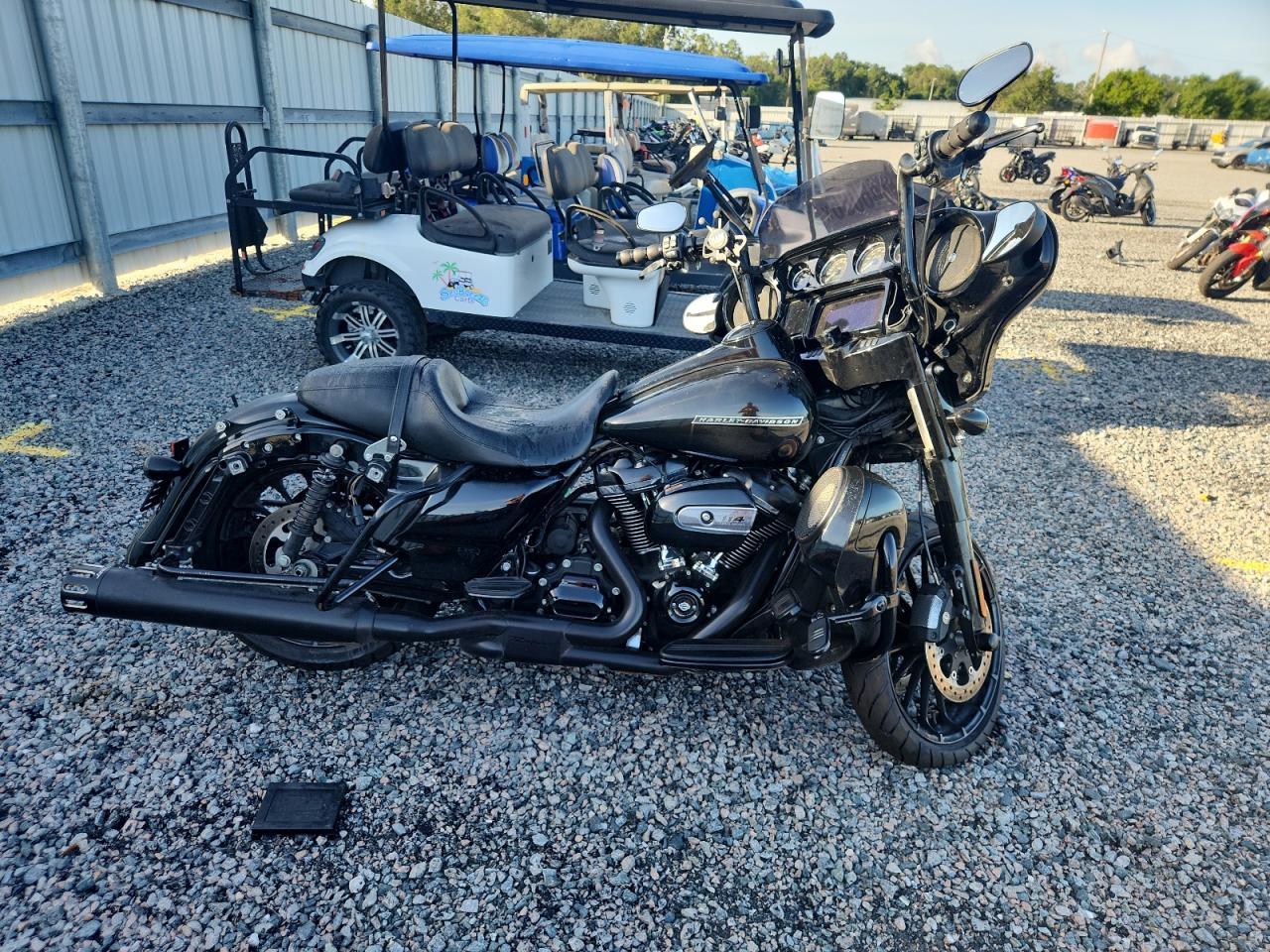 2019 HARLEY-DAVIDSON Flh