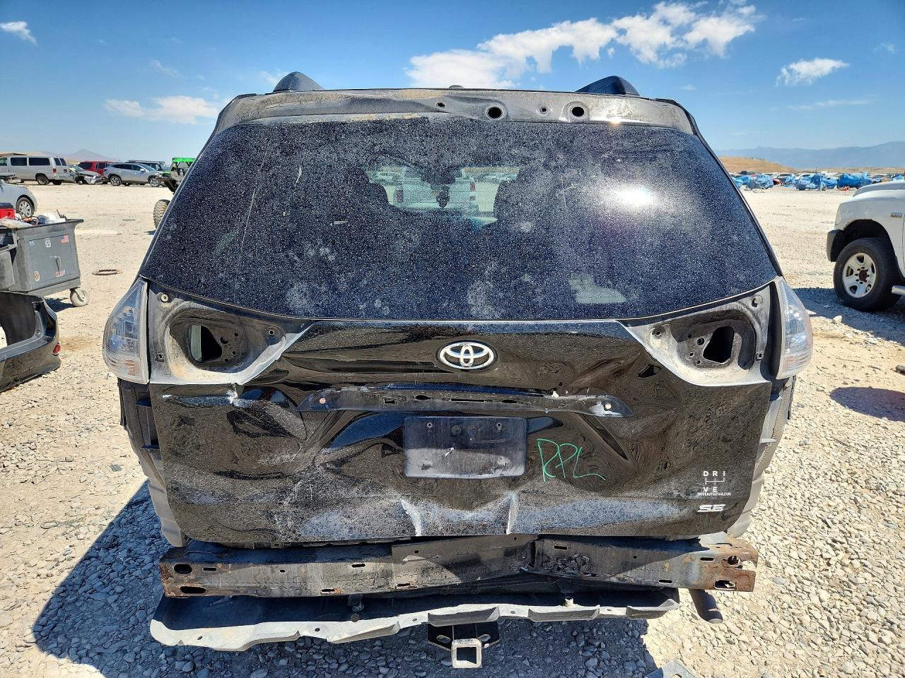 2013 TOYOTA SIENNA