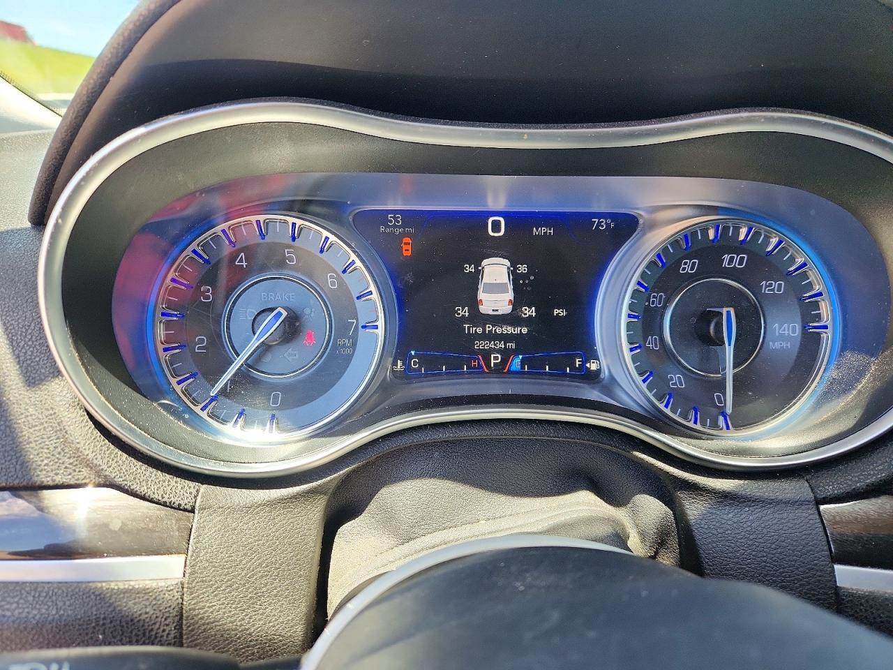 2015 CHRYSLER 300
