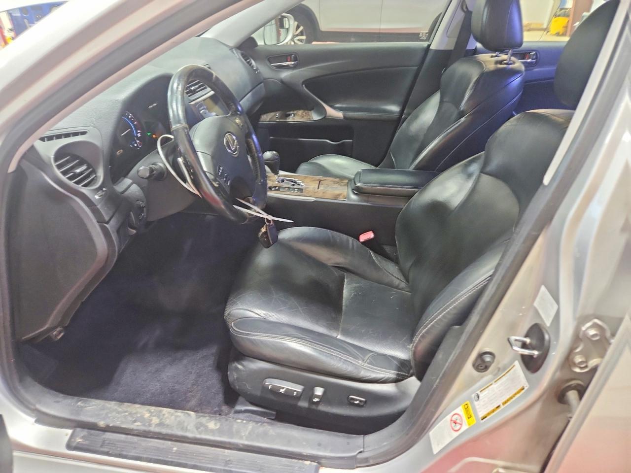 2009 LEXUS IS 250