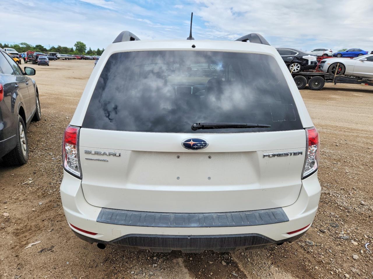 2011 SUBARU FORESTER