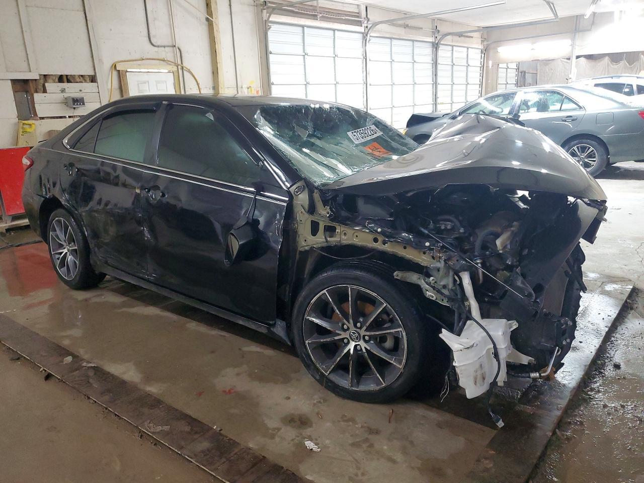 2017 TOYOTA CAMRY