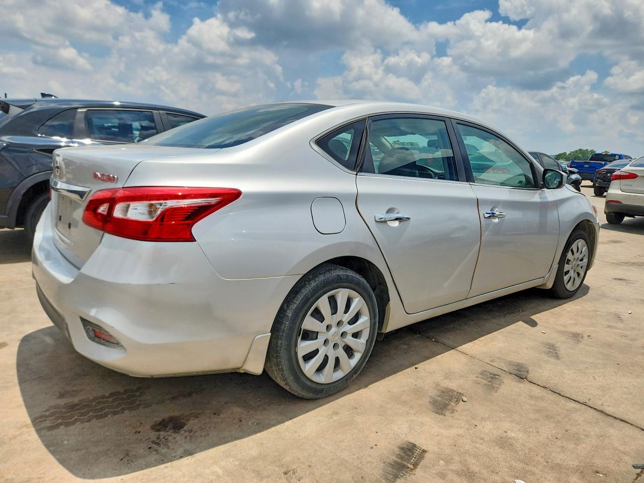 2016 NISSAN SENTRA