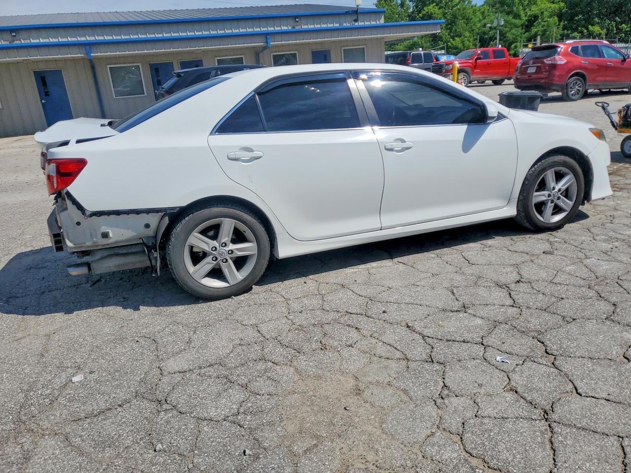 2013 TOYOTA CAMRY