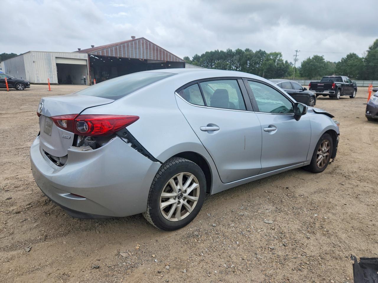 2018 MAZDA 3