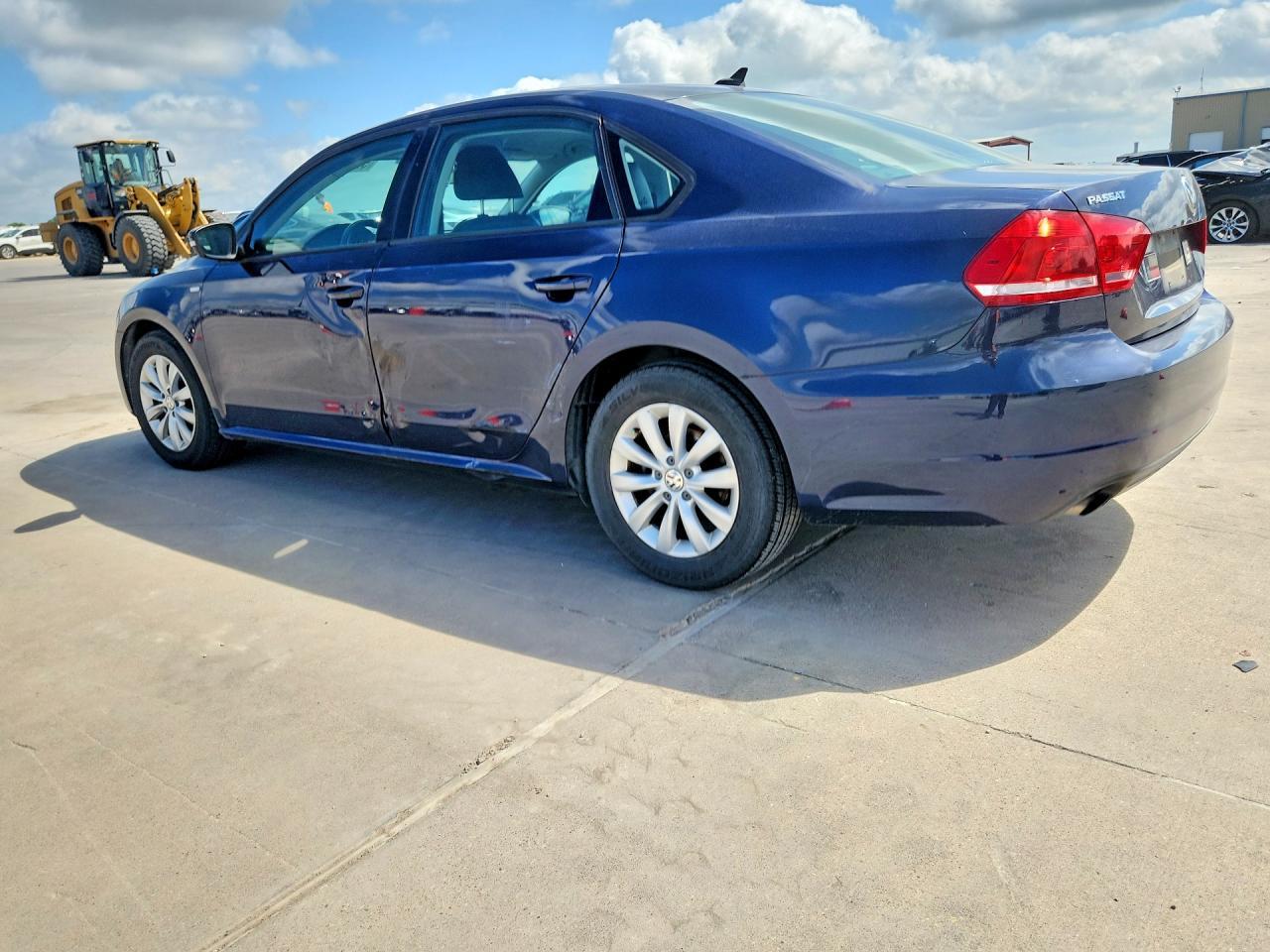 2015 VOLKSWAGEN Passat