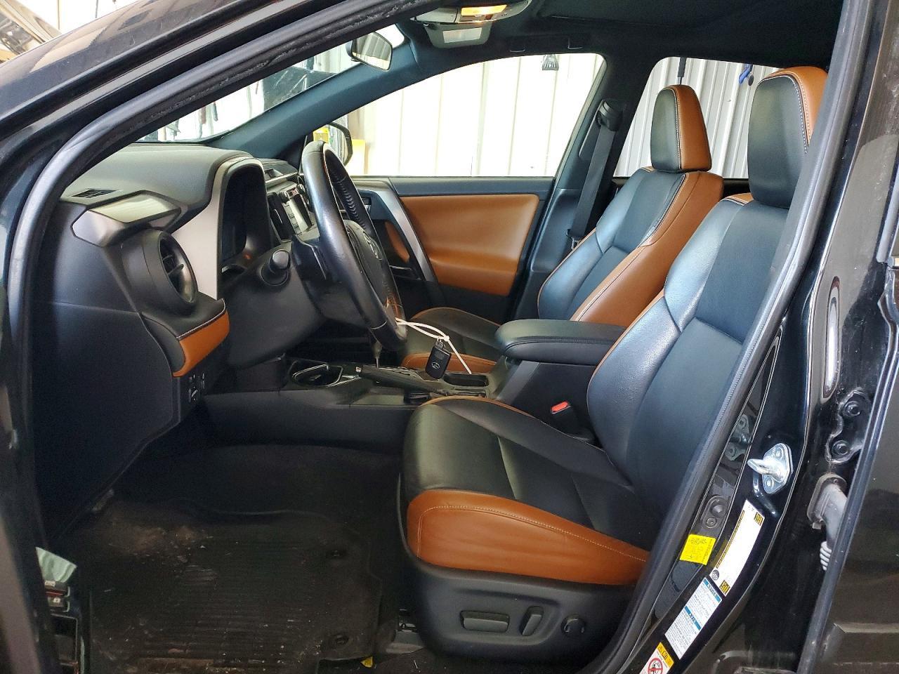 2016 TOYOTA RAV4