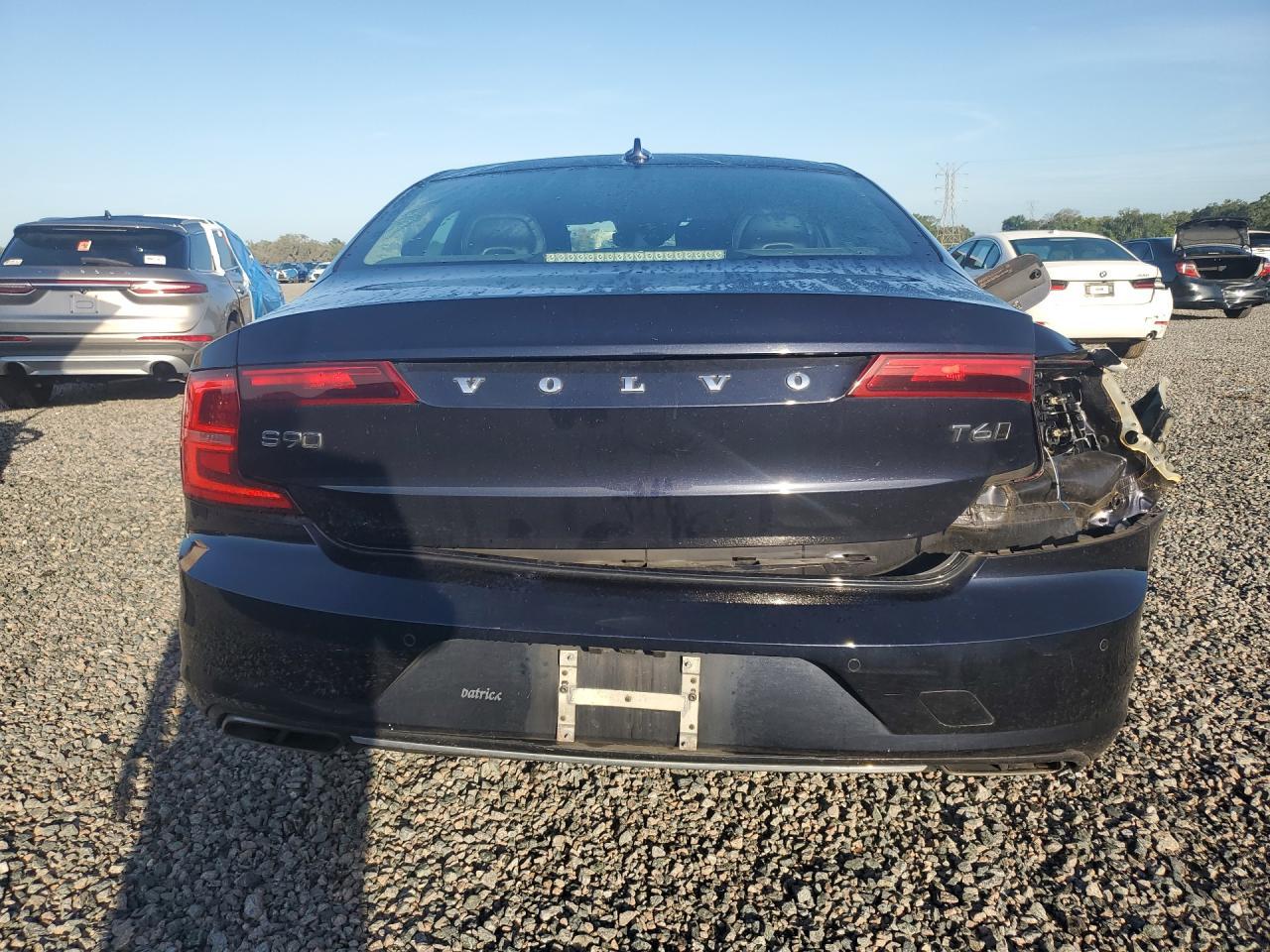 2019 VOLVO S90