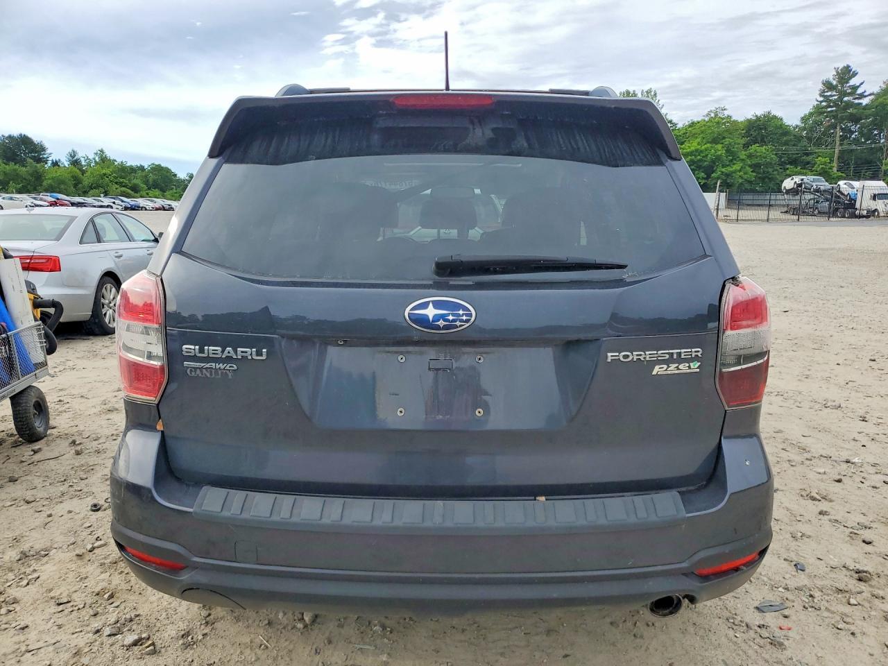 2015 SUBARU FORESTER