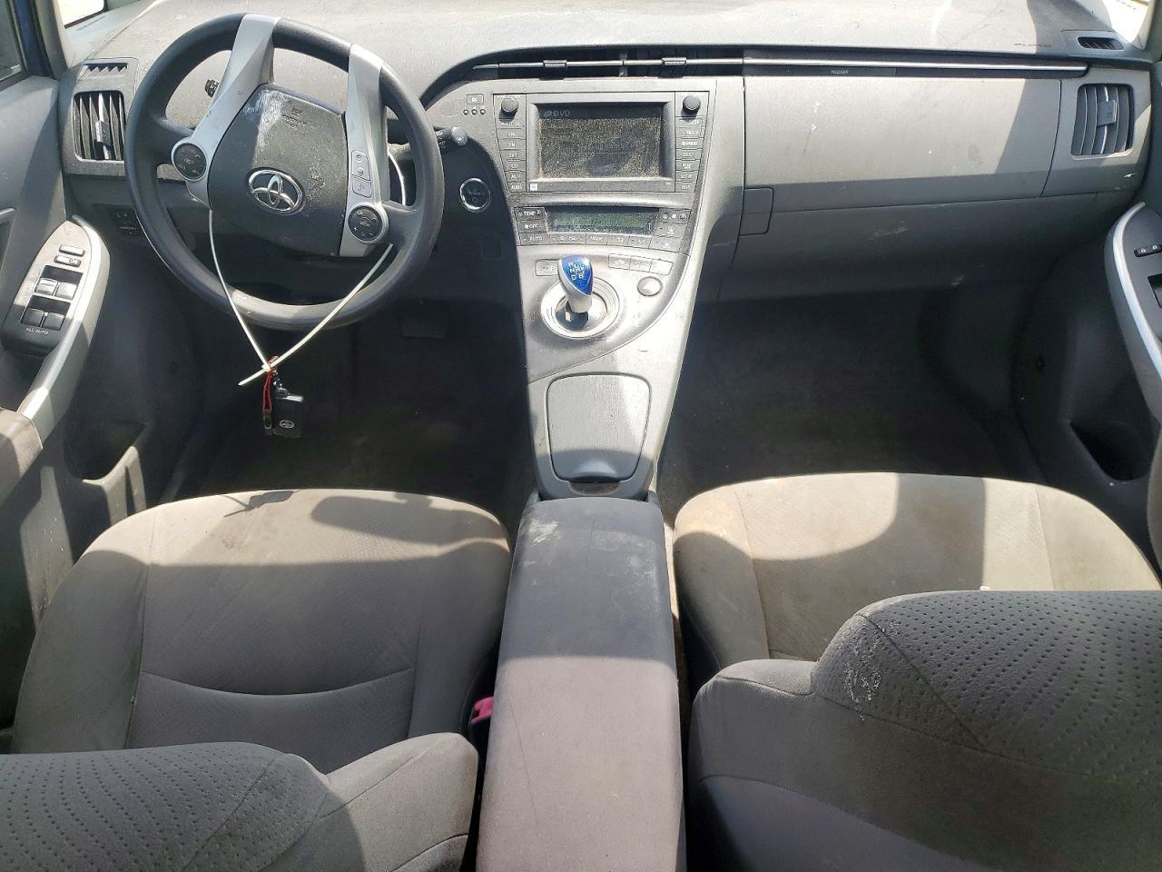 2011 TOYOTA PRIUS