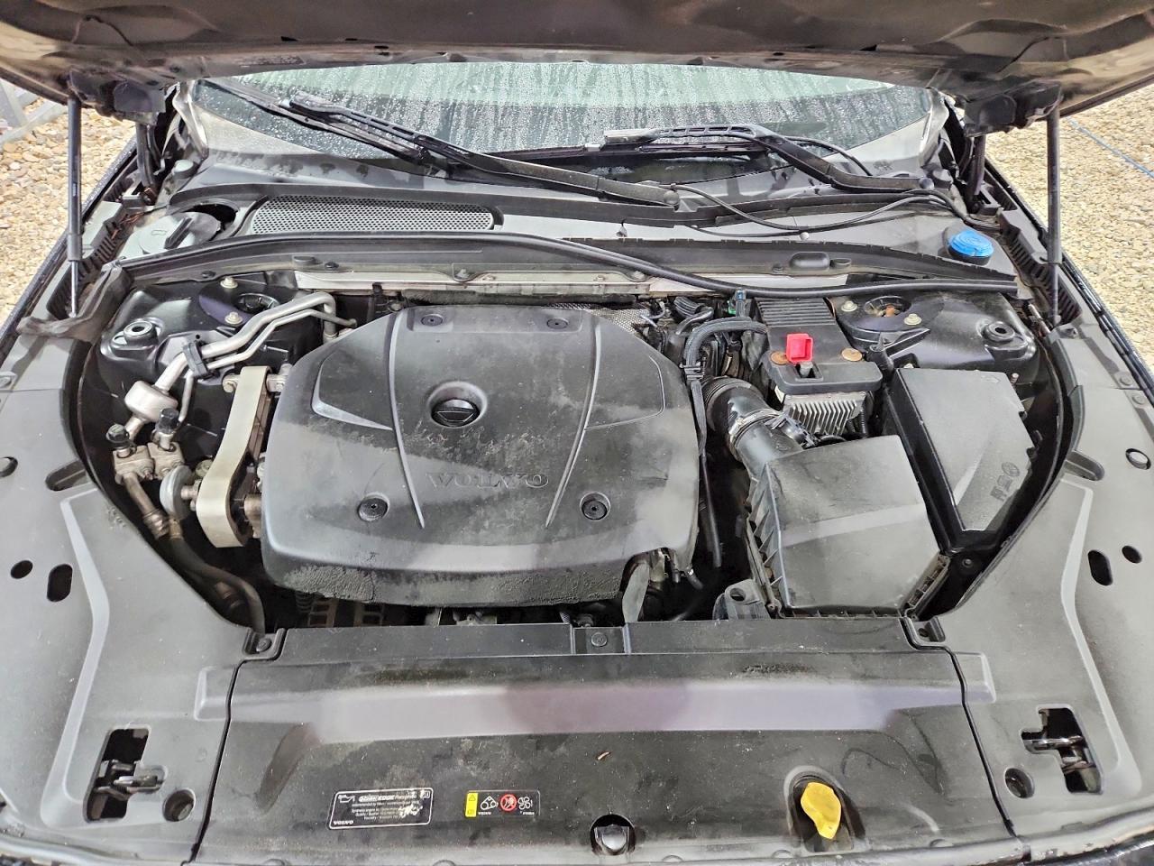 2018 VOLVO S90