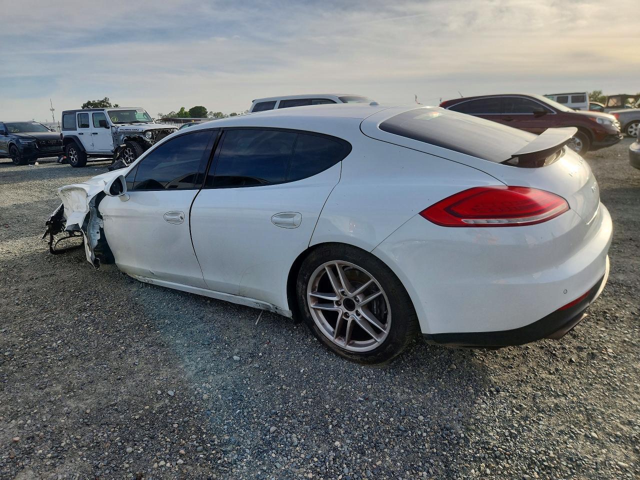 2016 PORSCHE Panamera