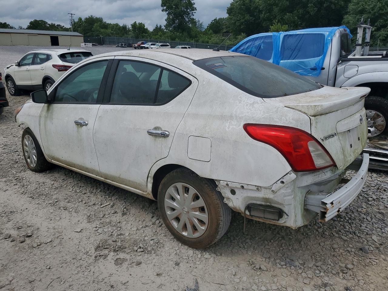 2019 NISSAN VERSA