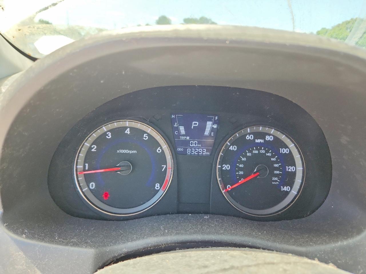 2012 HYUNDAI ACCENT
