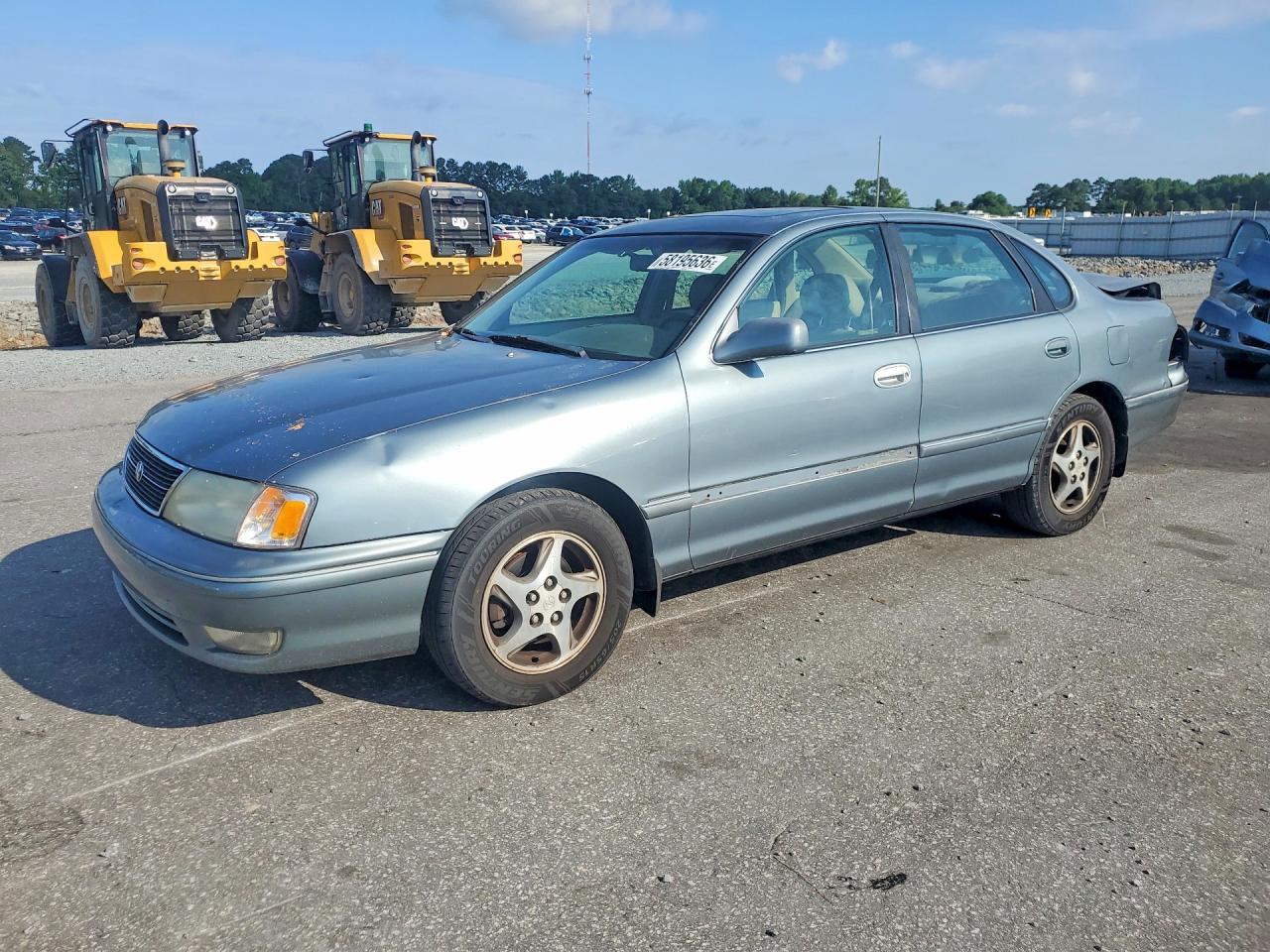 1999 TOYOTA Avalon