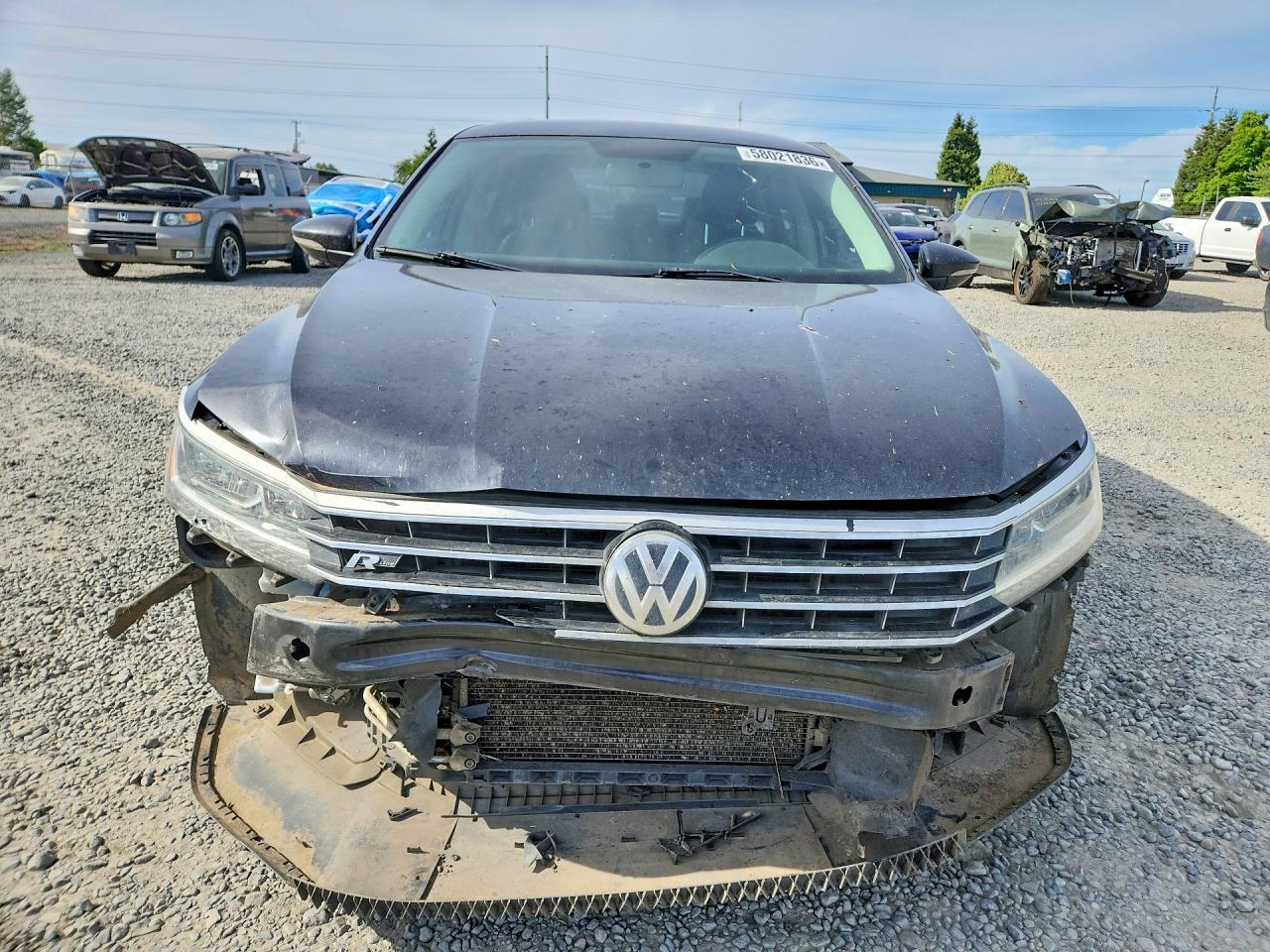 2017 VOLKSWAGEN Passat