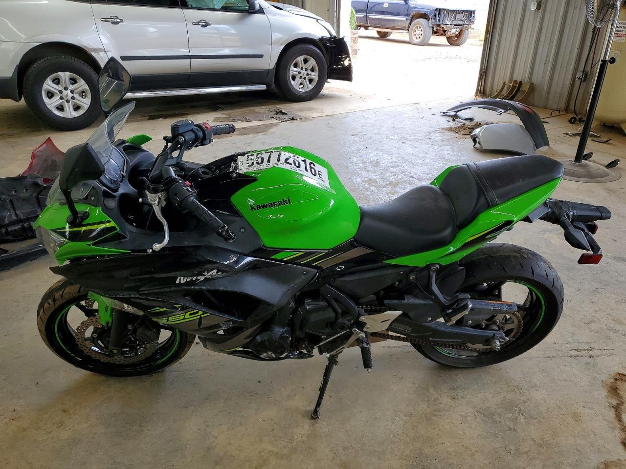 2018 KAWASAKI Ex650