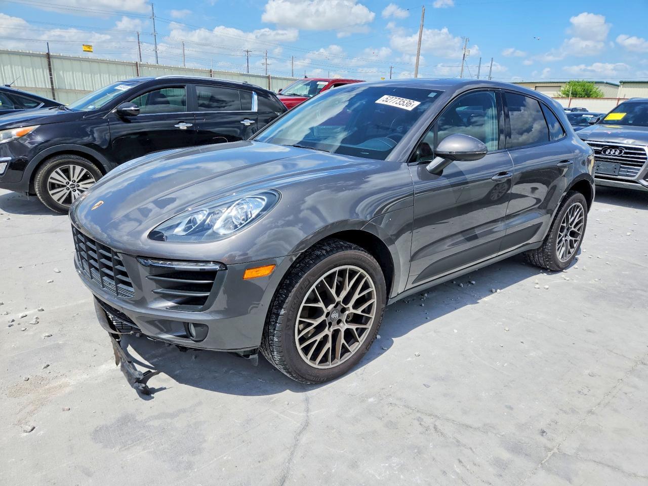 2015 PORSCHE Macan