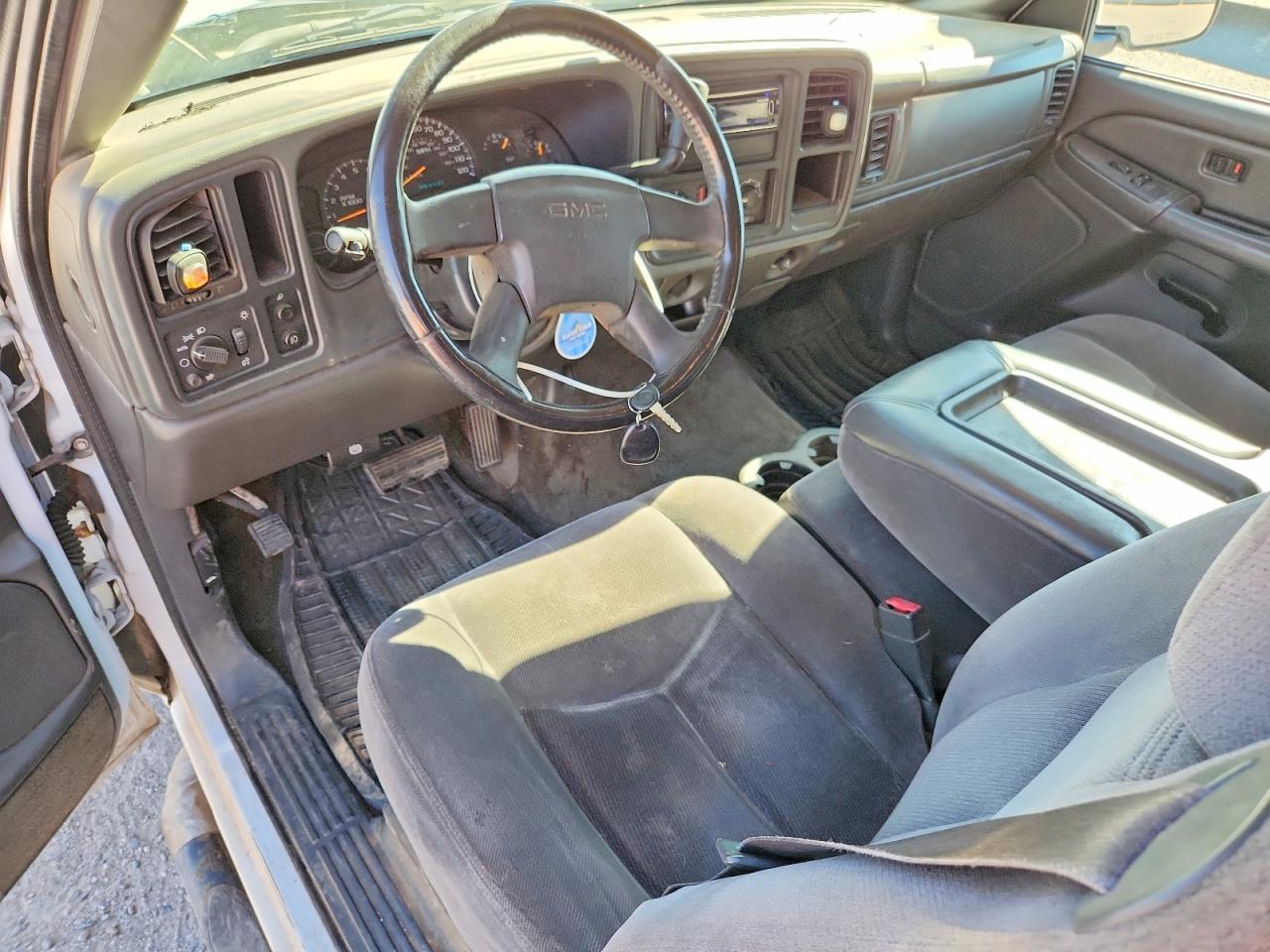 2005 GMC Sierra