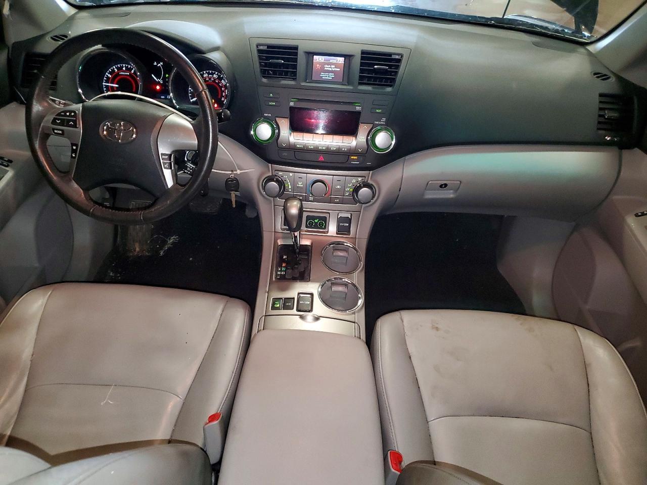 2012 TOYOTA HIGHLANDER