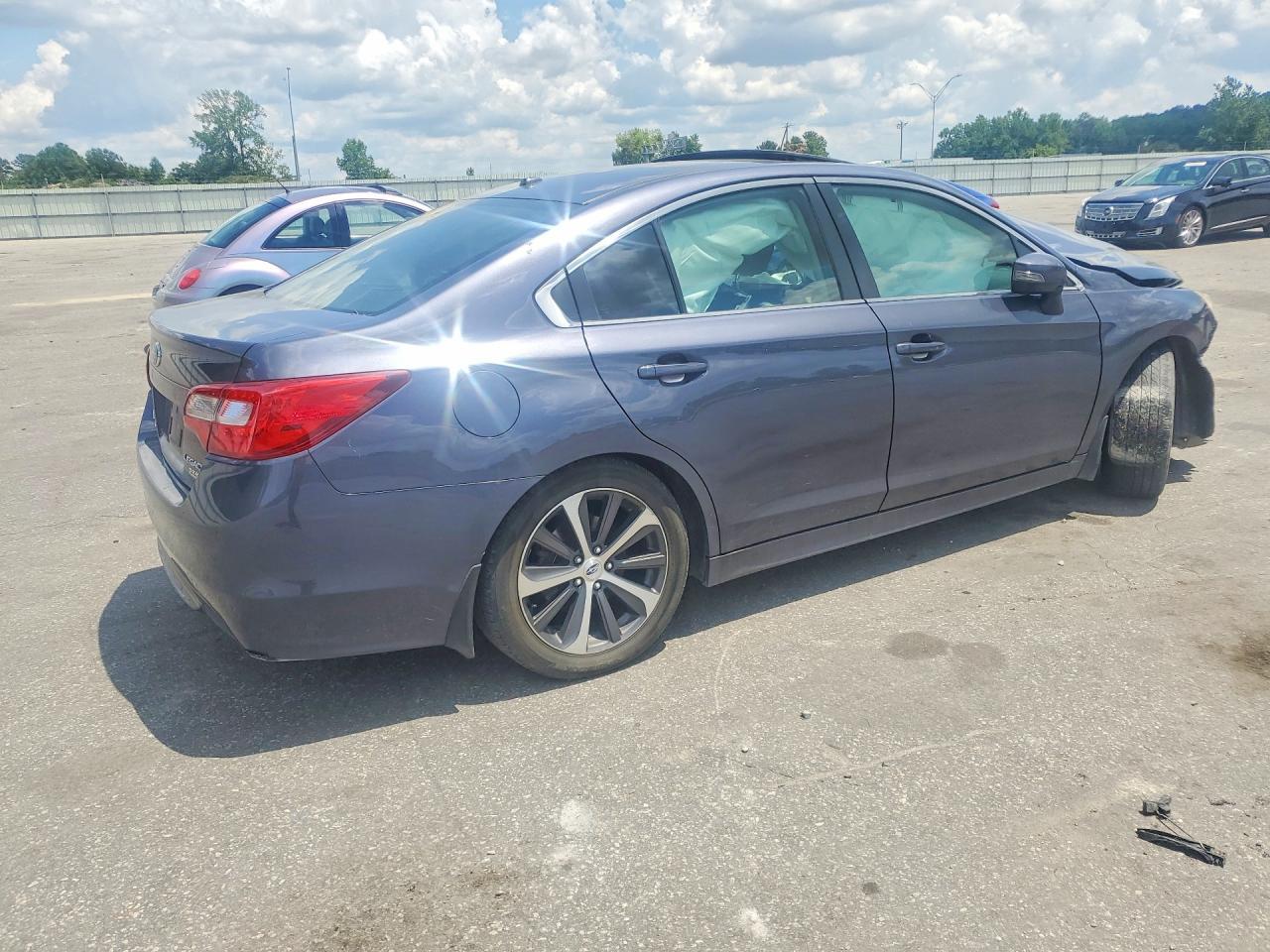 2015 SUBARU Legacy