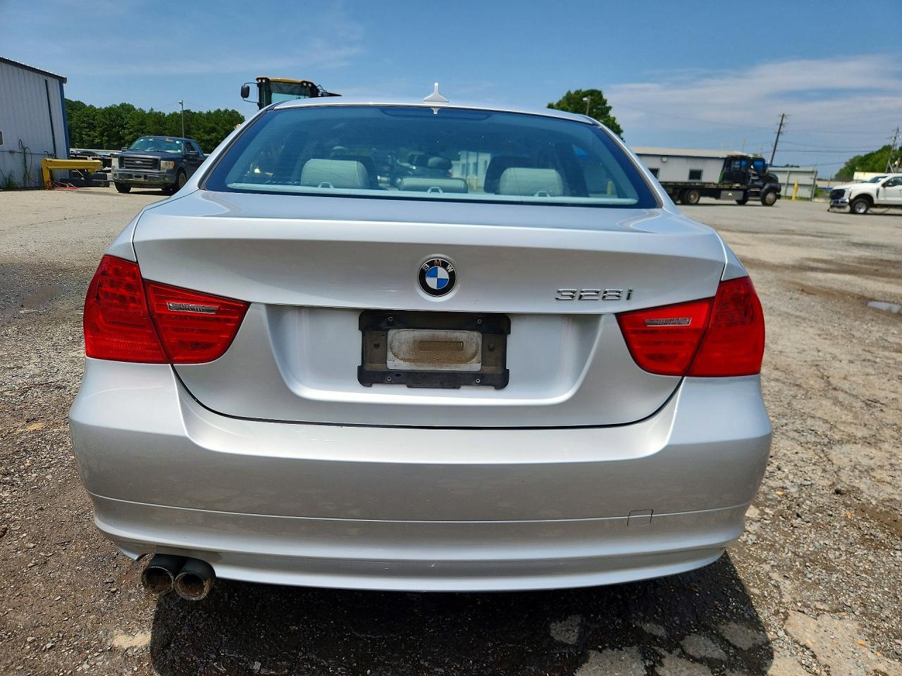 2011 BMW 3 SERIES