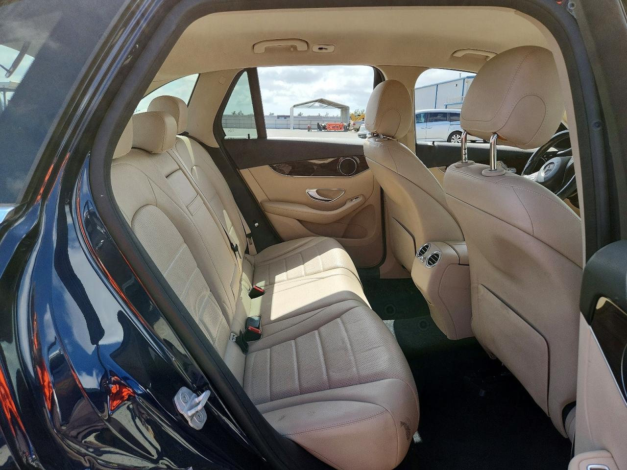 2016 MERCEDES-BENZ GLC-Class