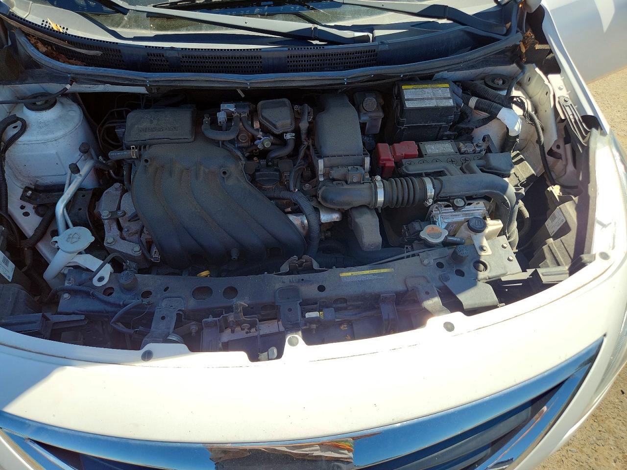 2017 NISSAN VERSA