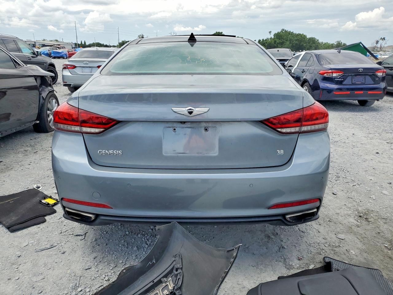 2015 HYUNDAI GENESIS