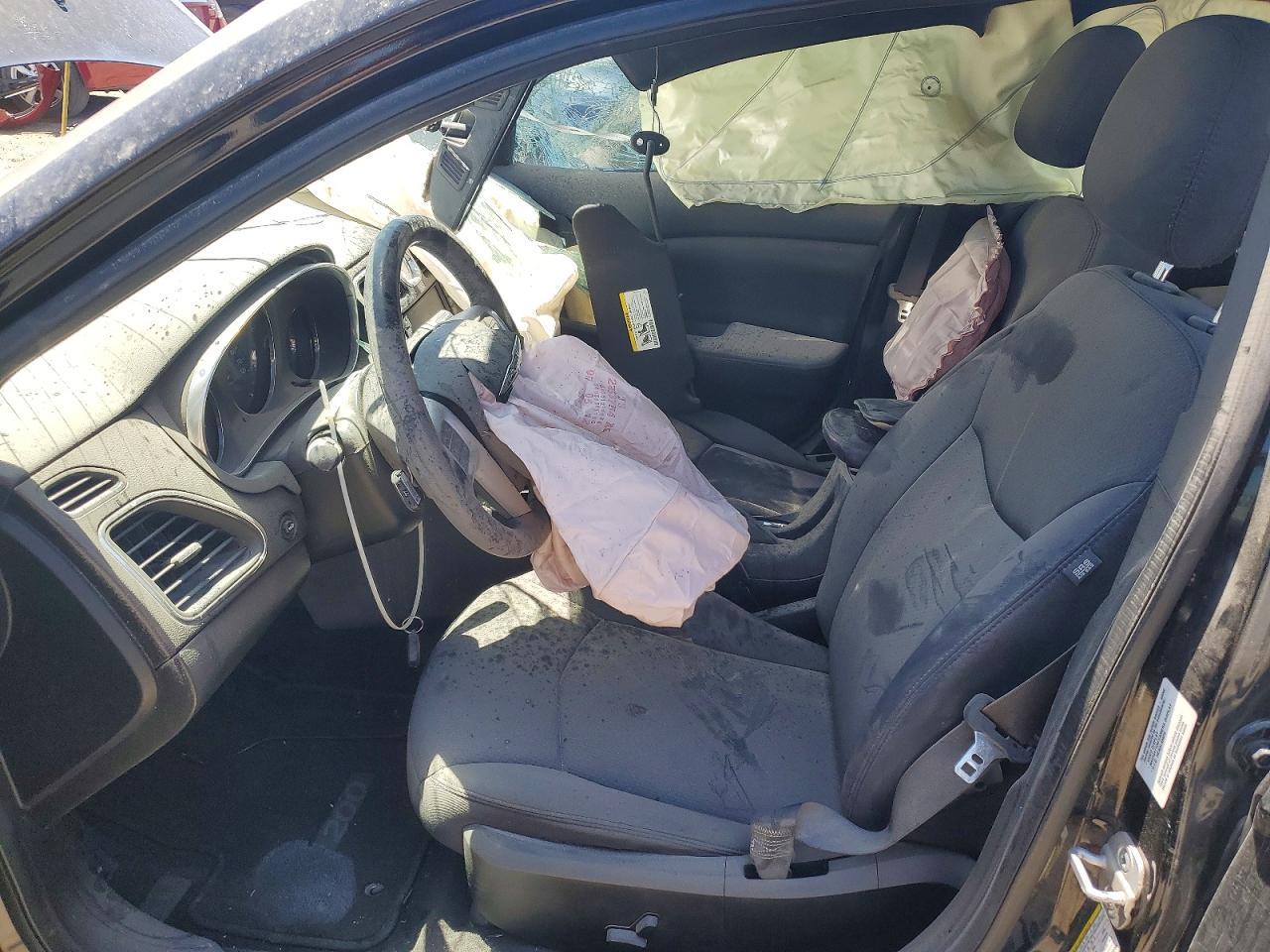 2012 CHRYSLER 200