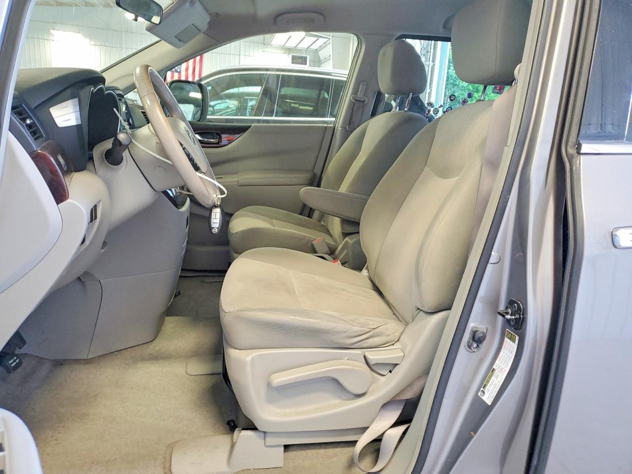 2012 NISSAN Quest