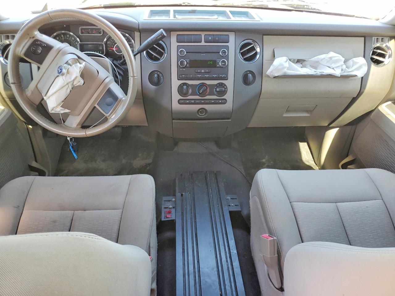 2010 FORD Expedition