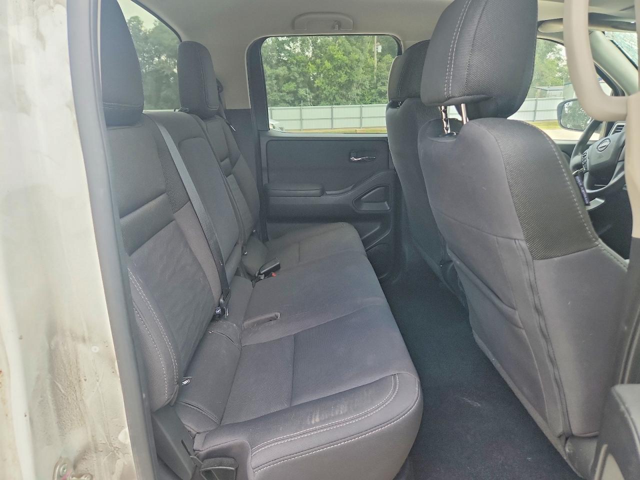 2024 NISSAN Frontier