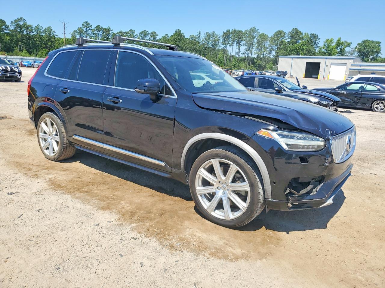 2017 VOLVO XC90