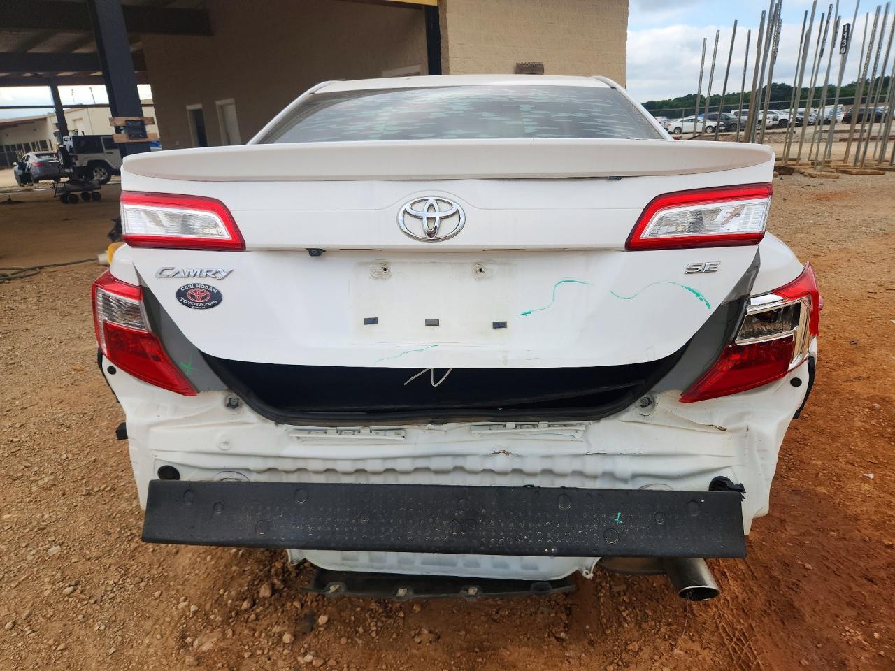 2014 TOYOTA CAMRY
