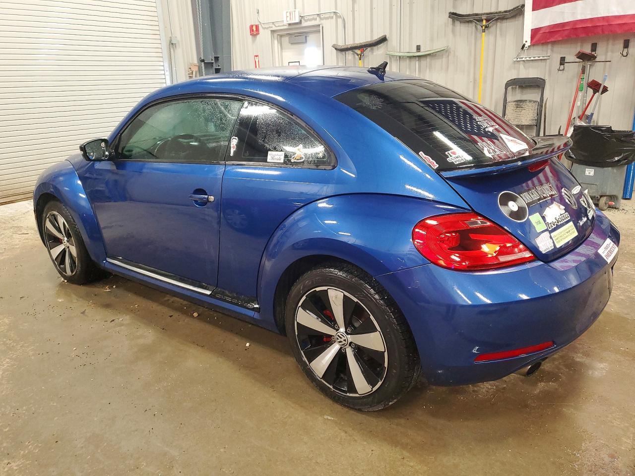 2012 VOLKSWAGEN Beetle