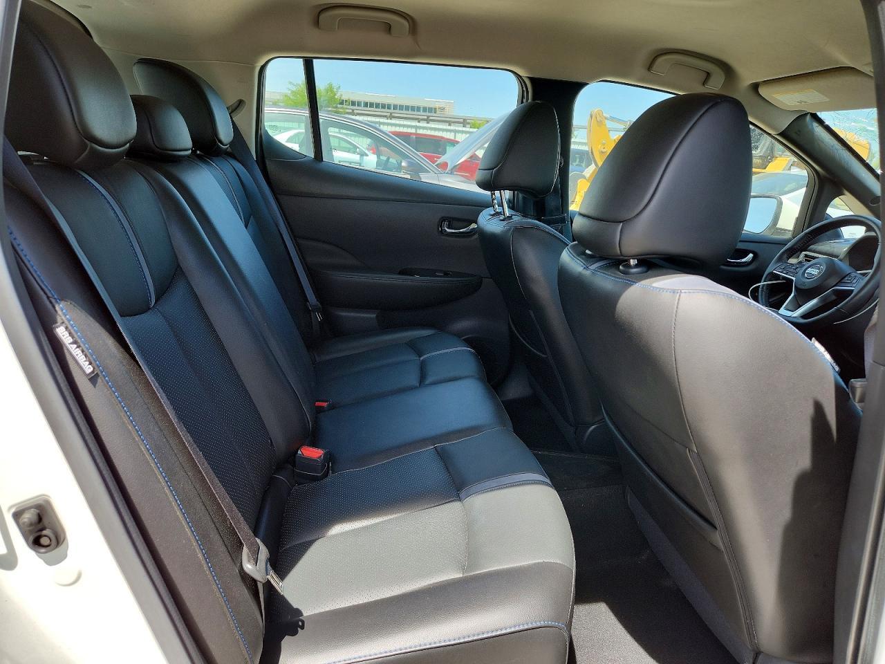 2020 NISSAN LEAF