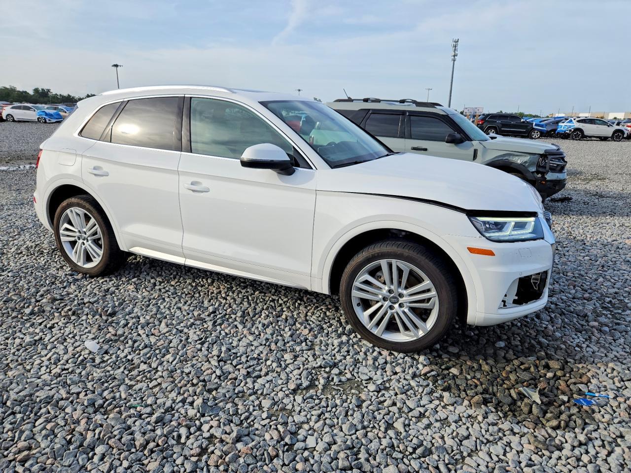 2020 AUDI Q5