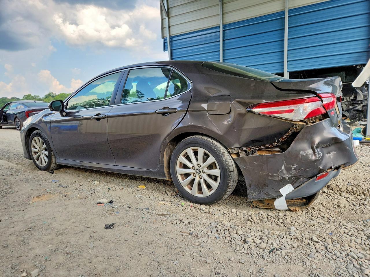 2018 TOYOTA CAMRY