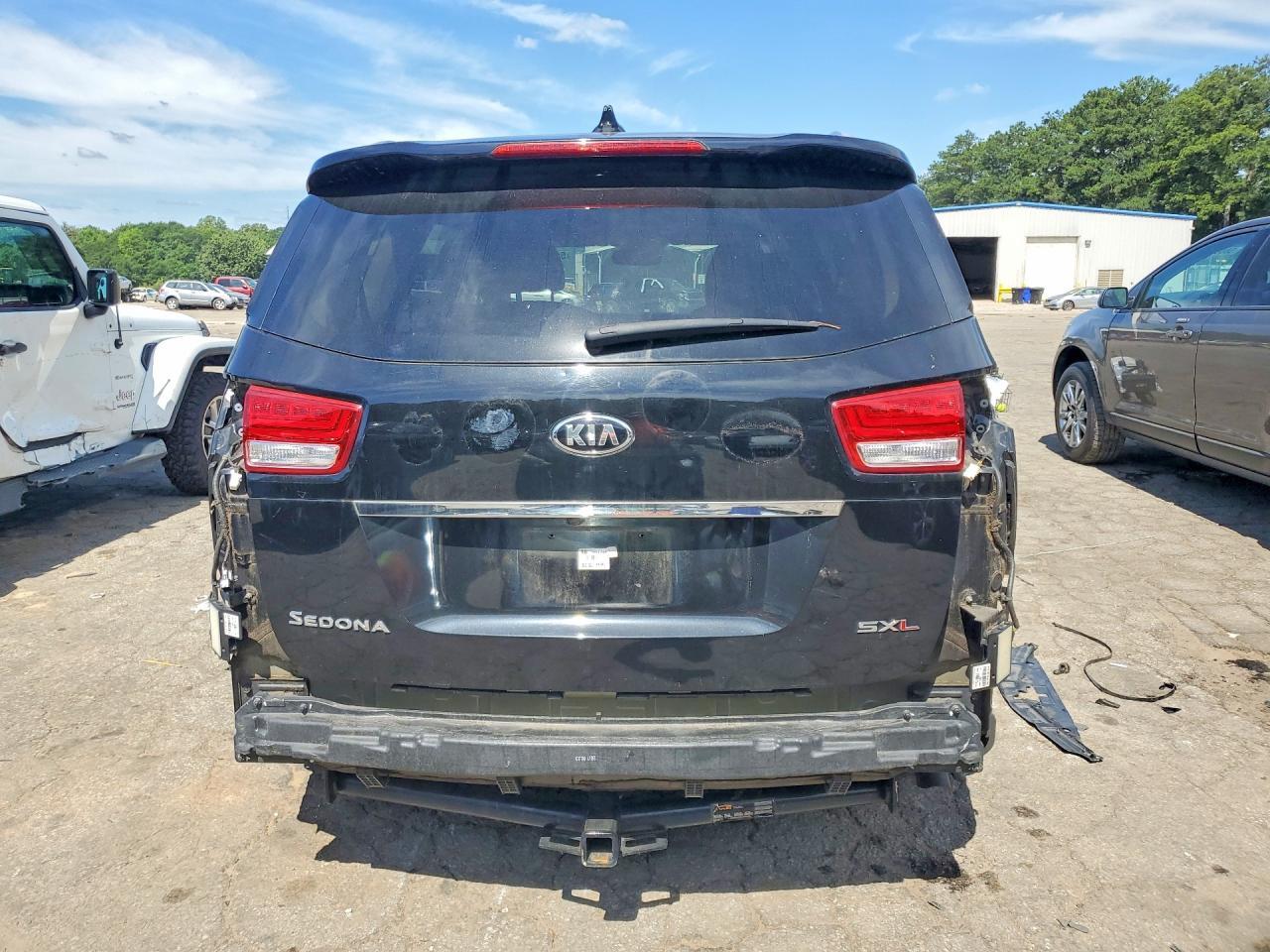 2017 KIA SEDONA
