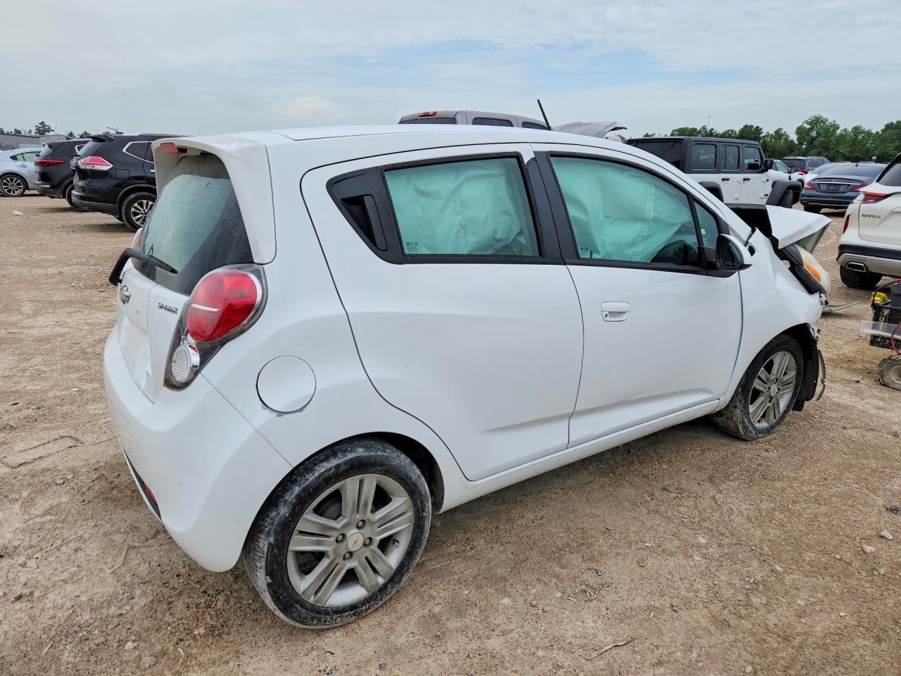 2014 CHEVROLET Spark