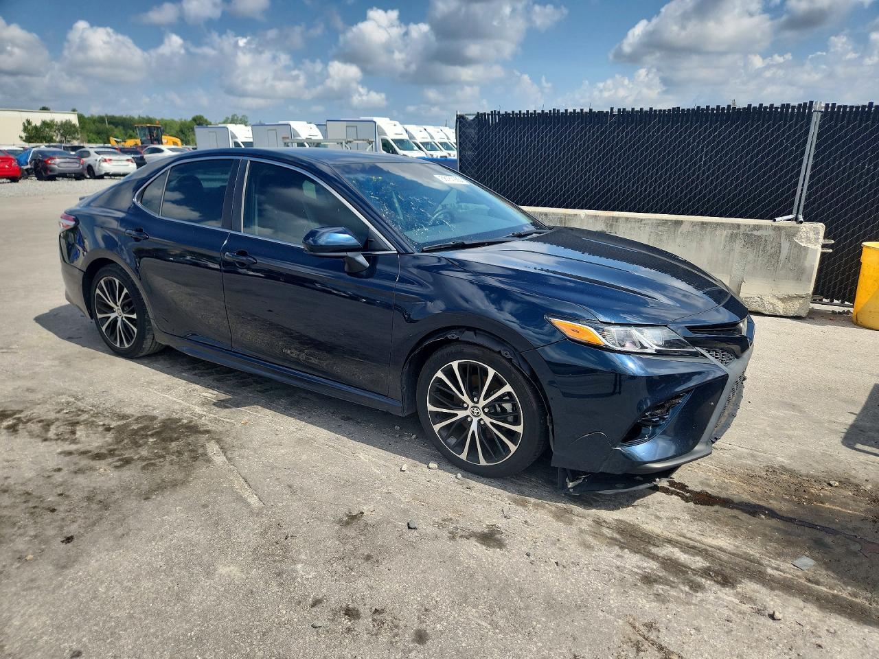 2020 TOYOTA CAMRY