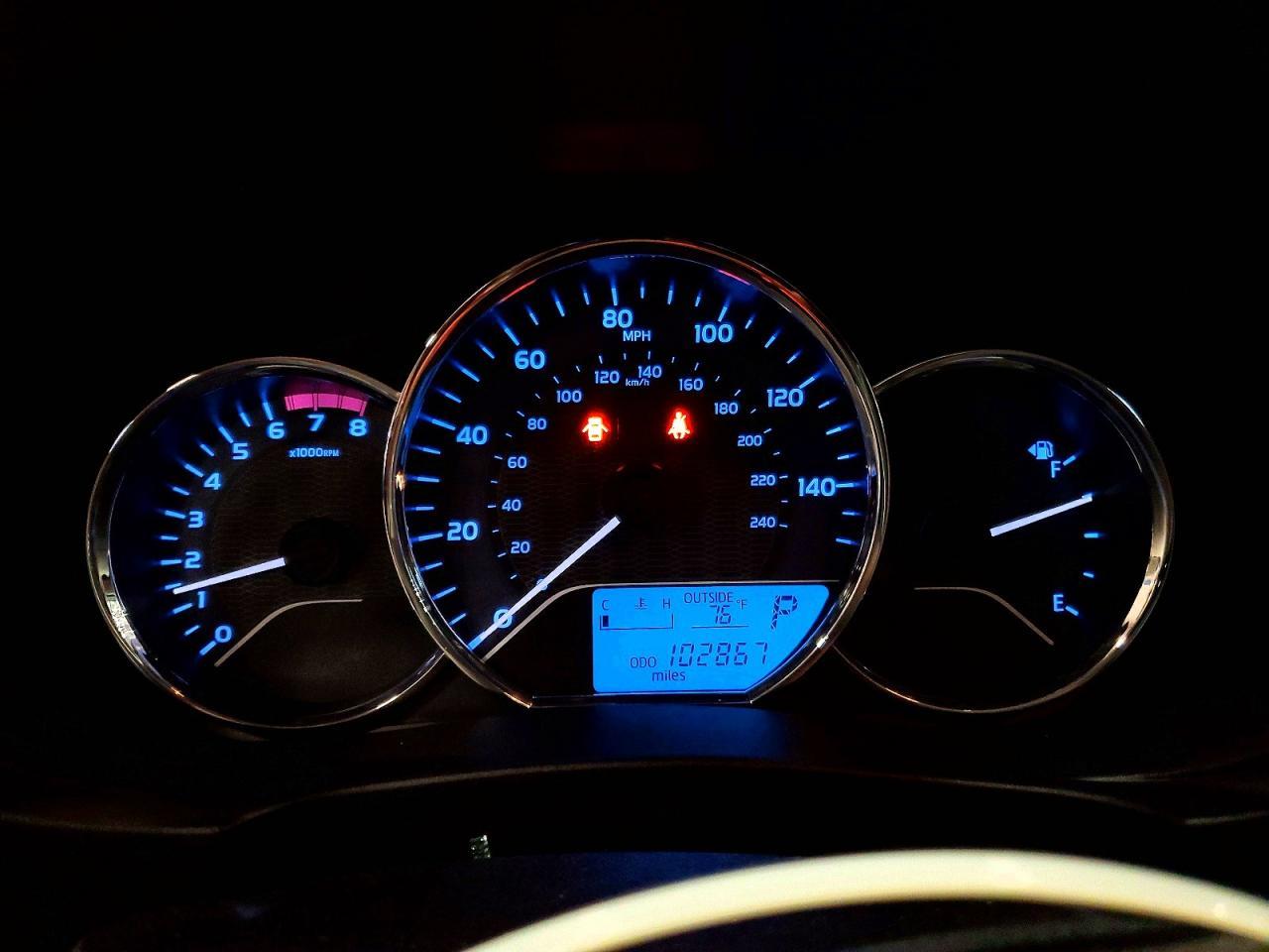 2015 TOYOTA COROLLA
