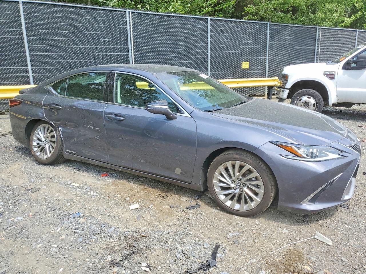 2020 LEXUS ES 300H