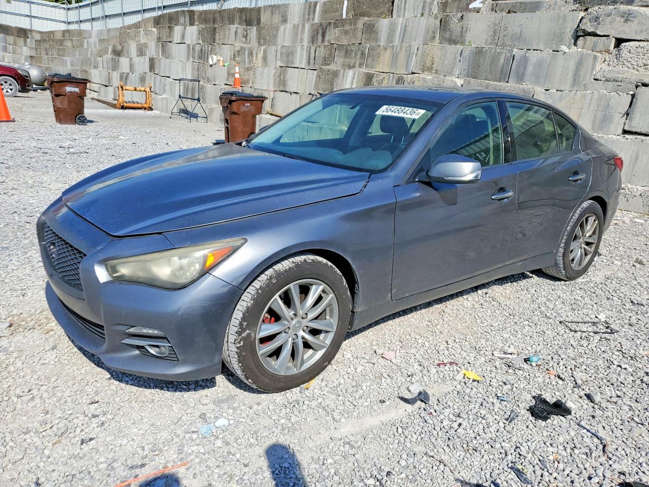 2015 INFINITI Q50