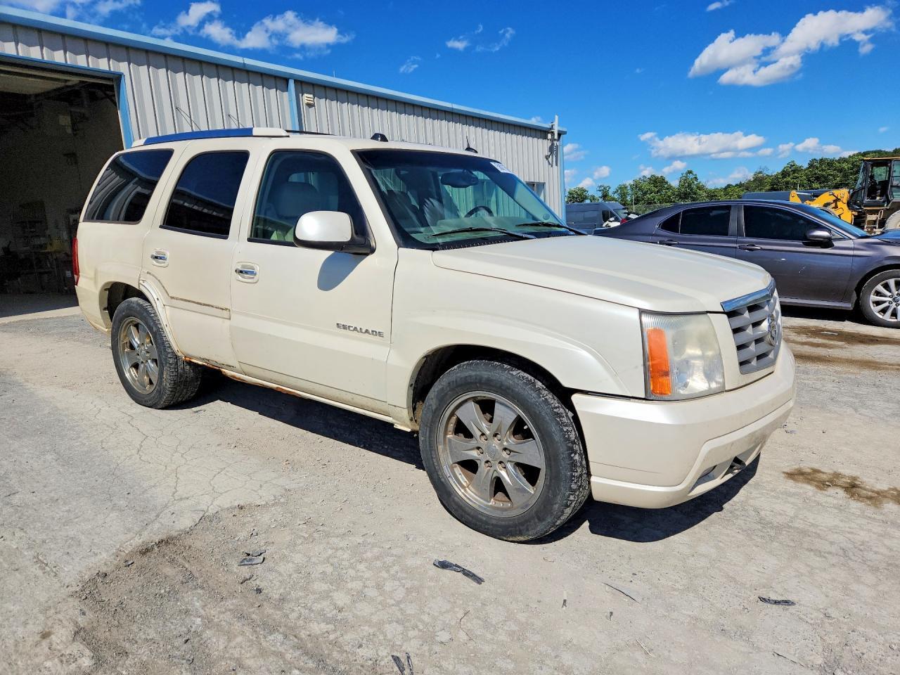 2005 CADILLAC ESCALADE